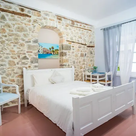 Palazzo Greco Ii شقة نافبليو